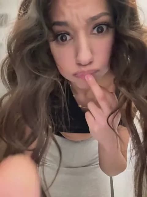 Premium: -_MiaQueen_- HD (36 min) - February 28, 2026 01:53