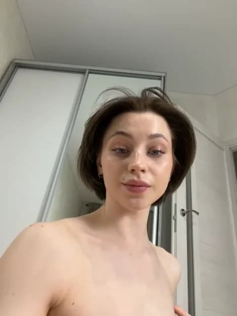 Premium: Camilla_Railian HD (39 min) - April 28, 2026 01:20