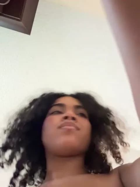 Premium: Kiki_hammyy HD (33 min) - May 10, 2026 22:54