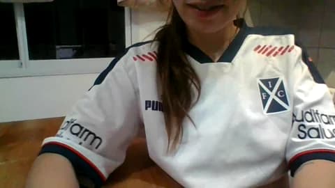 Premium: Lola_mojada HD (120 min) - April 18, 2026 03:32