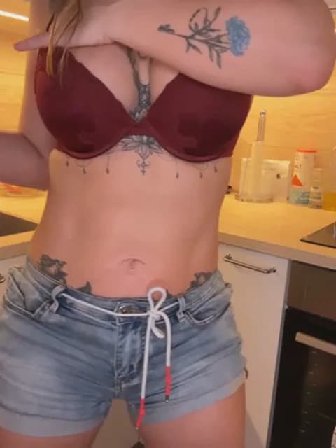 Premium: NymphoSwede HD (38 min) - April 7, 2026 17:04