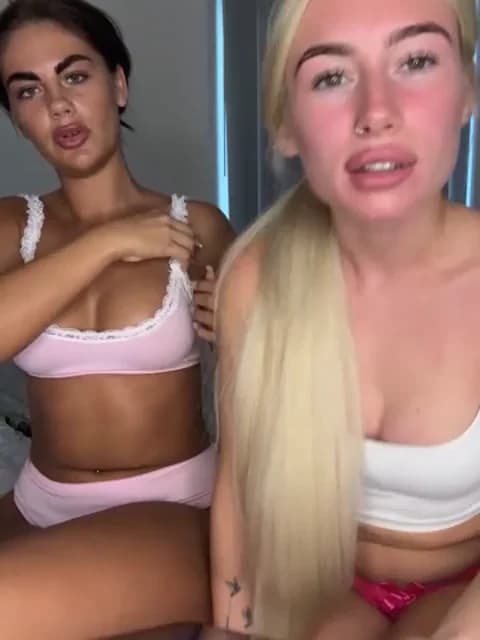 Premium: SexySaraxxoo HD (44 min) - May 19, 2026 19:15