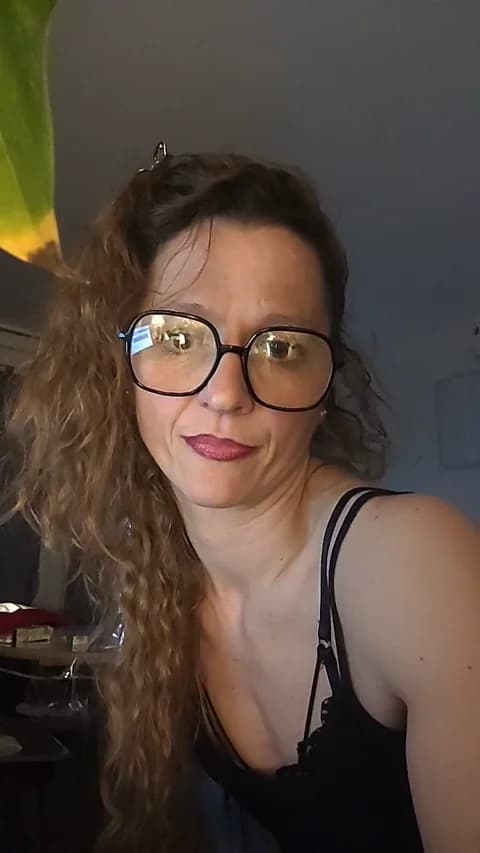 Premium: Shely5934 HD (49 min) - April 2, 2026 22:05