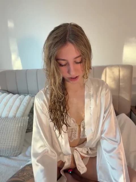 Premium: romyxxs HD (43 min) - April 14, 2026 18:03