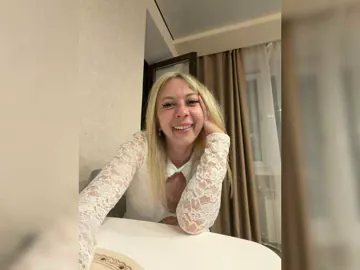 LedgeLu BongaCams Model - Cam Recordings