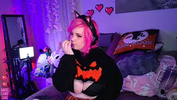 Angel-Lewd-Cake